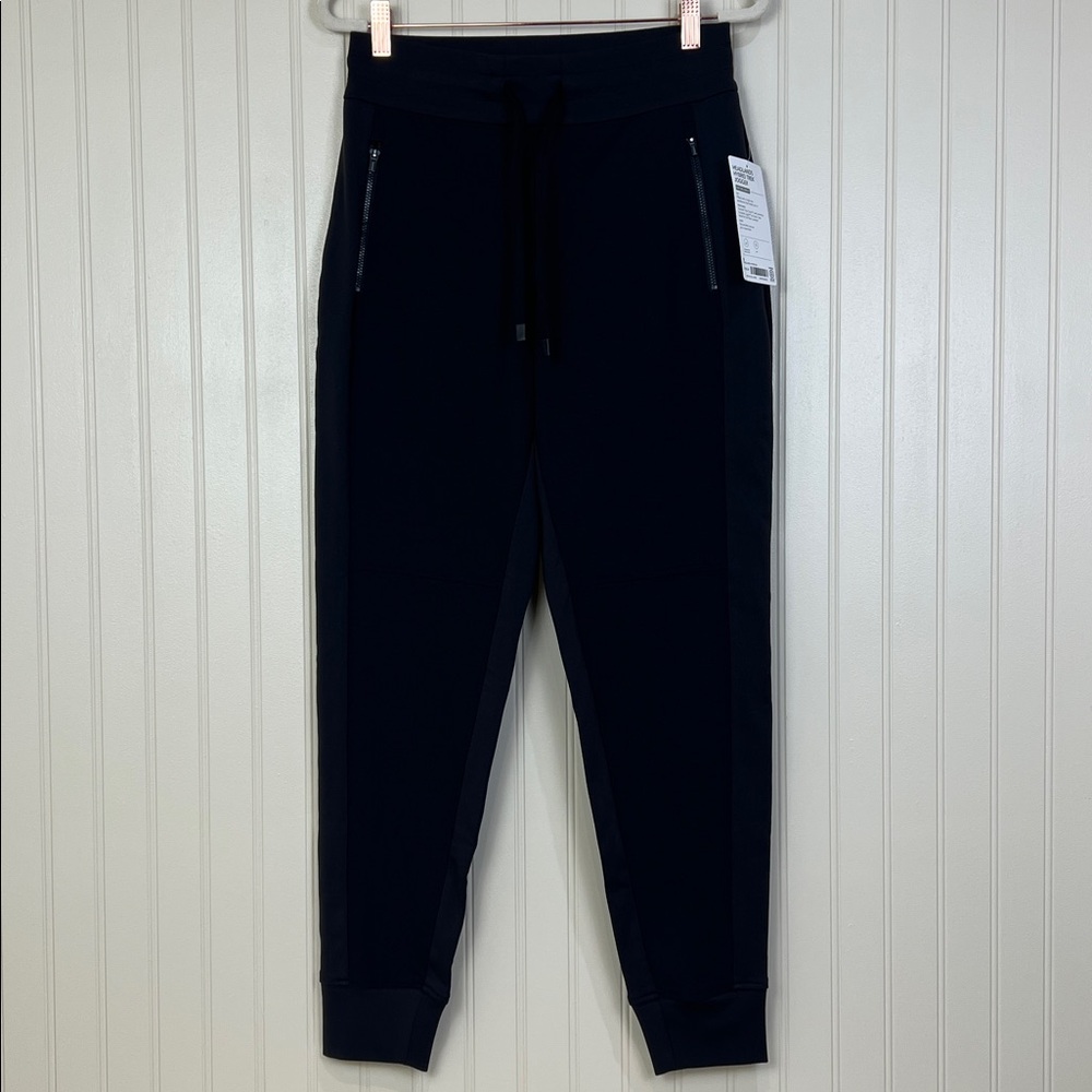 NWT Athleta Women’s Headlands Hybrid Trek High Rise Jogger Black Size 2 - Picture 2 of 11